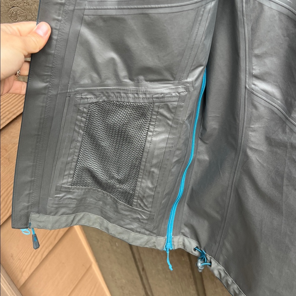 Women's Outdoor Research Aspire Jacket - Picture 5 of 11